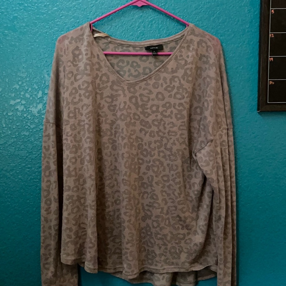 Ute cheeta print shirt, great quality!